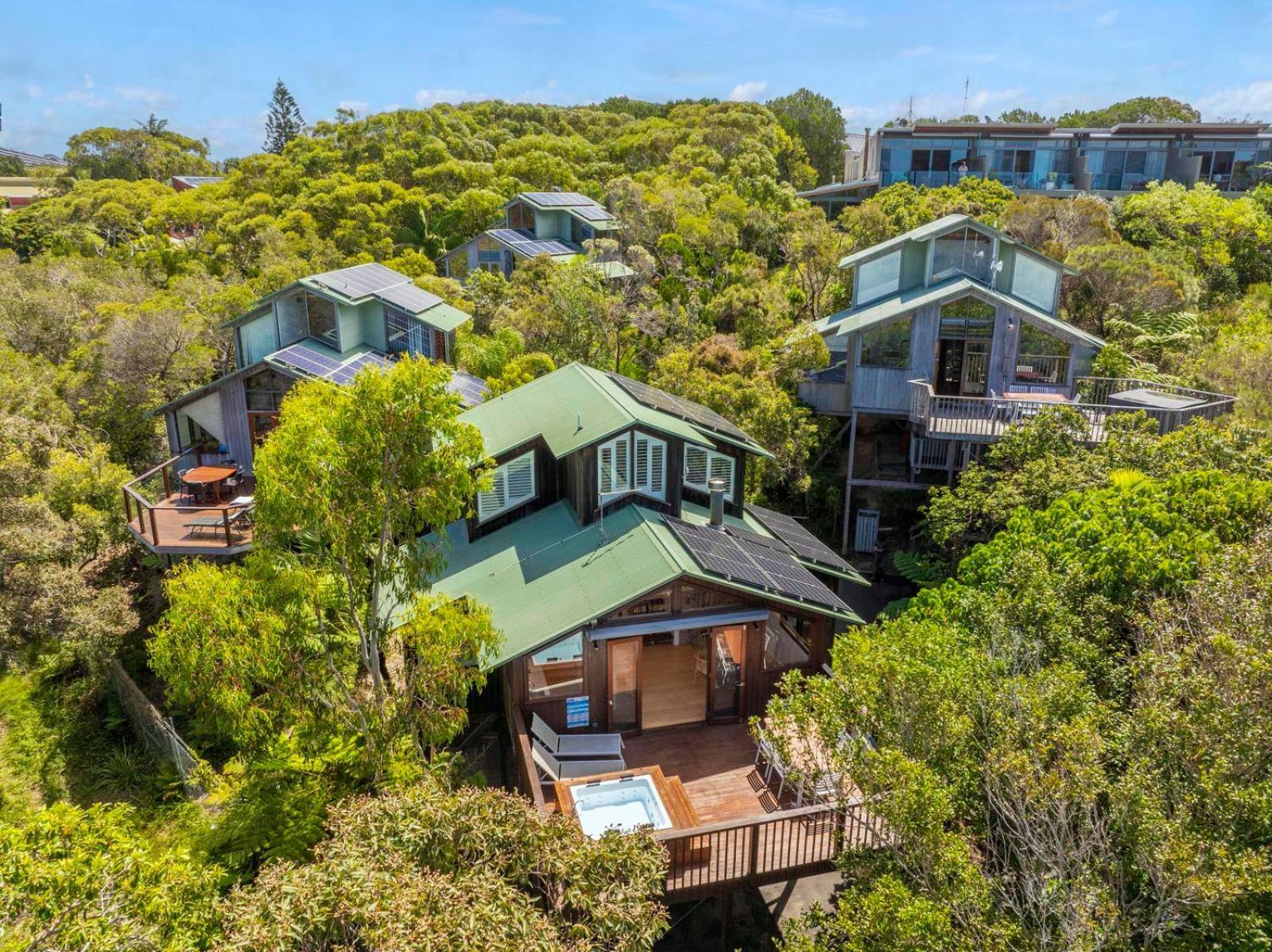 The Oasis Apartments And Treetop Houses Byron Bay Zewnętrze zdjęcie